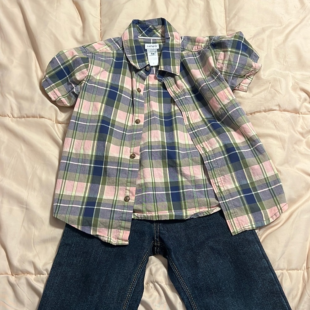 4T shirt and jeans